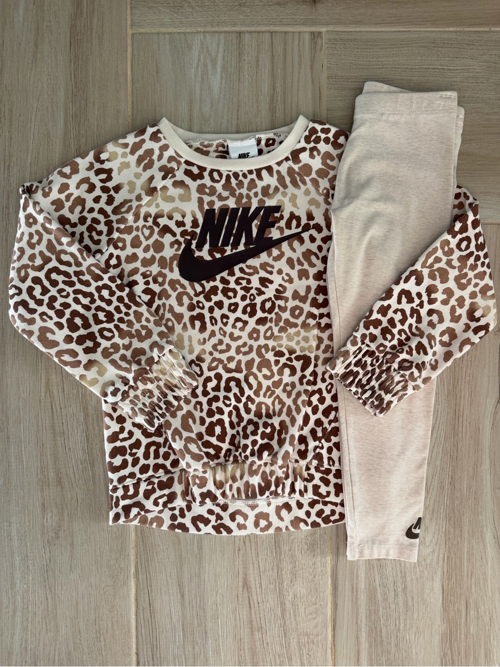 Nike Girls' Leopard Print Top with Cream Leggings - Brown/White